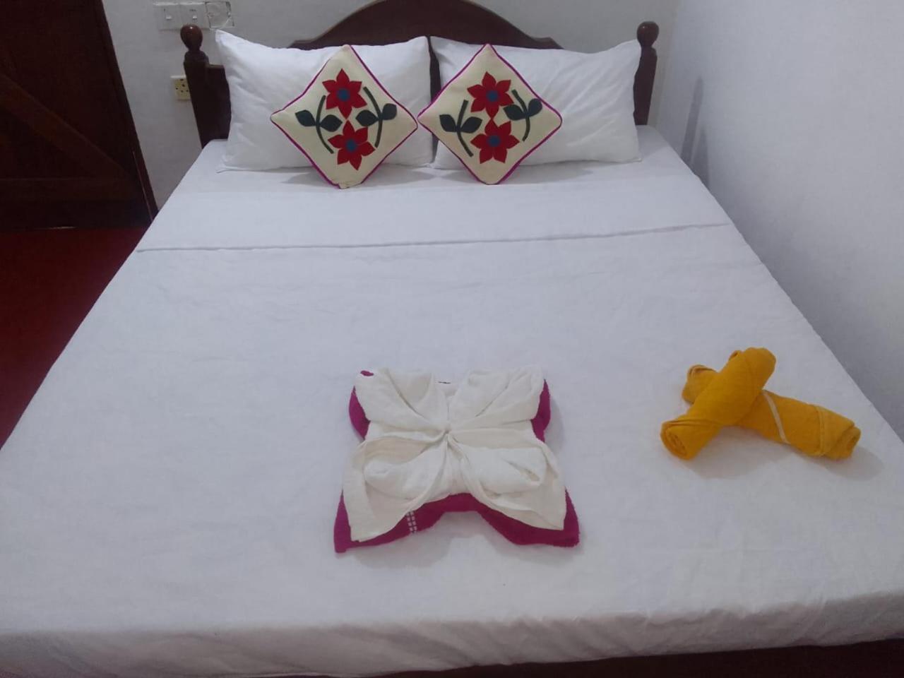 Winstar Homestay Sigirîya Extérieur photo